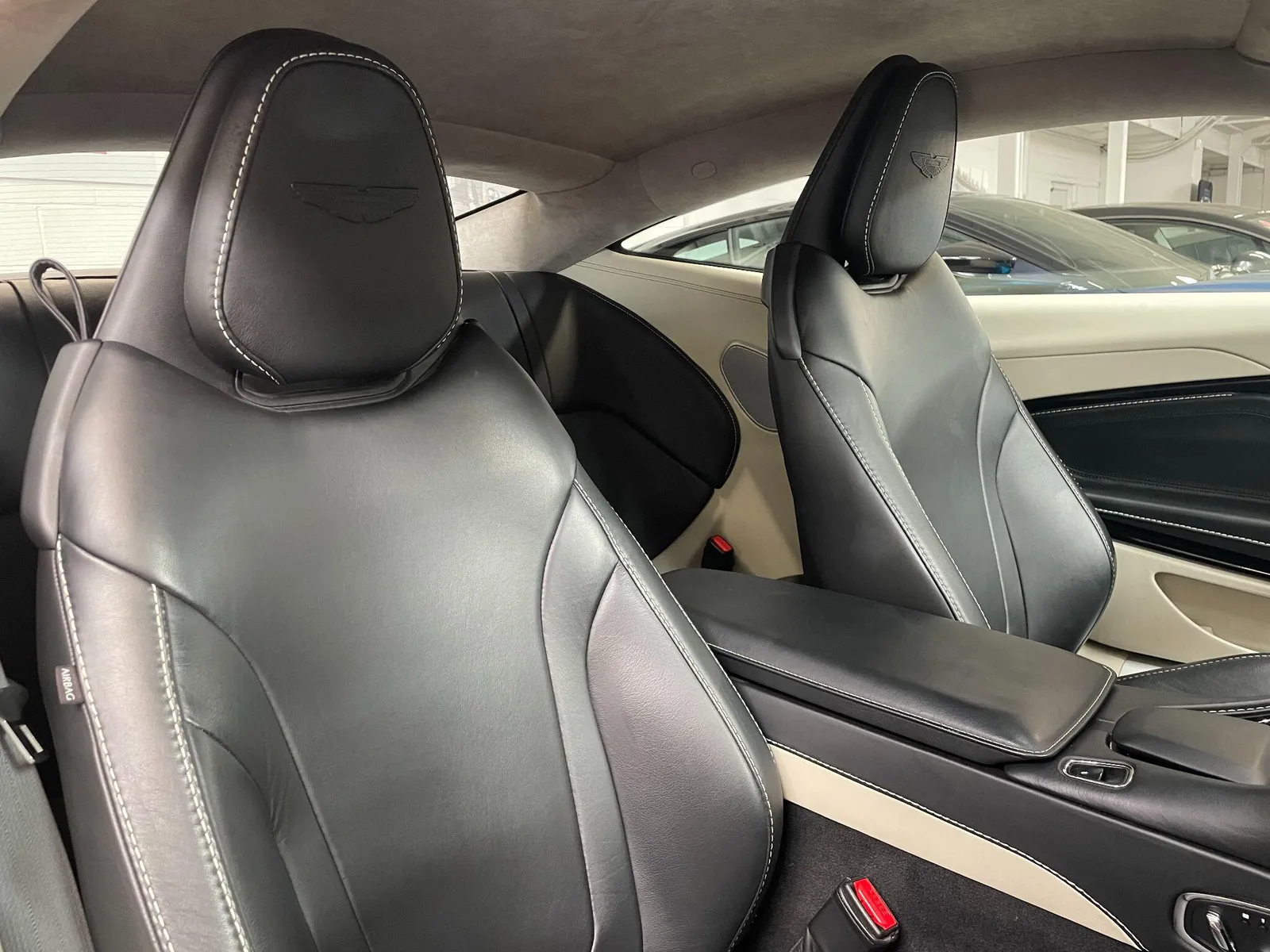 2019 Aston Martin DB11 V8 Xenon Grey photo 5