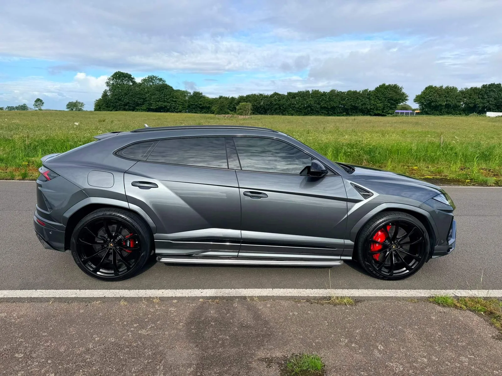 2019 Lamborghini Urus Grey photo 5