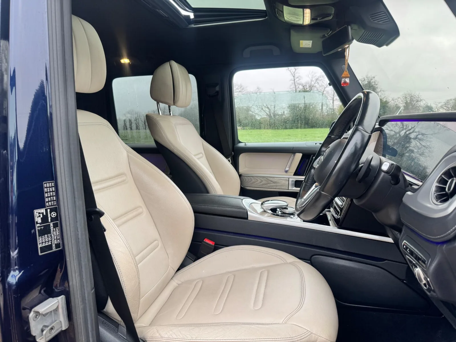 2019 Mercedes-Benz G350d AMG Line Premium photo 4