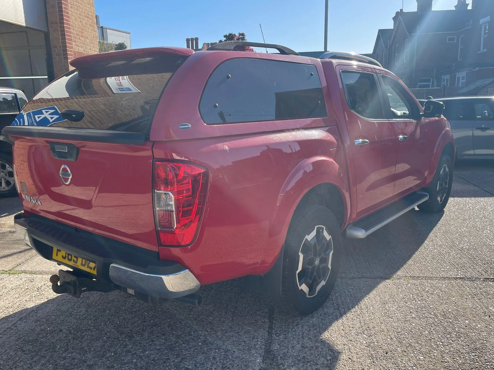 2019 Nissan Navara 2.3 dCi Tekna Auto Red