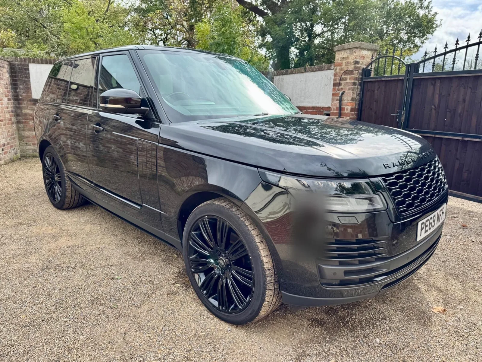 2019 Range Rover Autobiography SDV6 Black