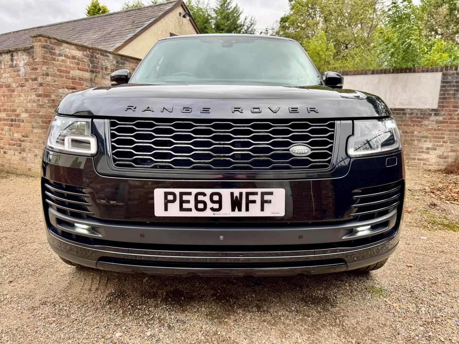 2019 Range Rover Autobiography SDV6 Black photo 2