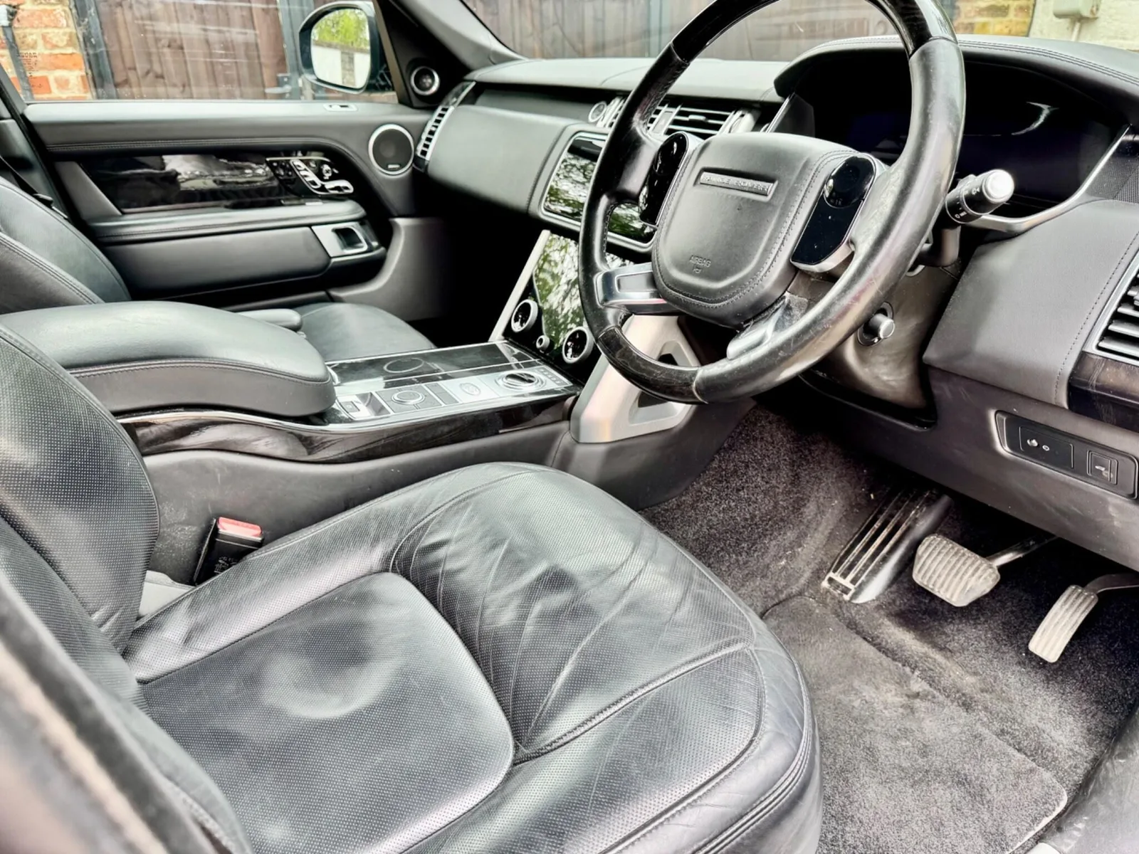 2019 Range Rover Autobiography SDV6 Black photo 5