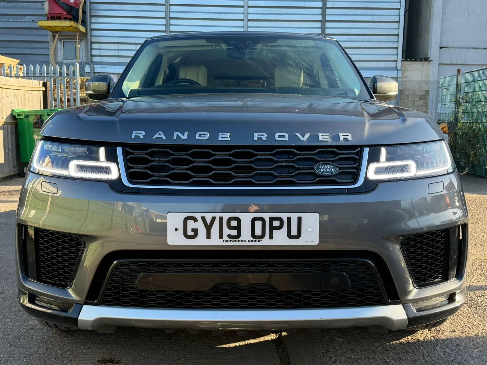 2019 Range Rover Sport P400e HSE Grey