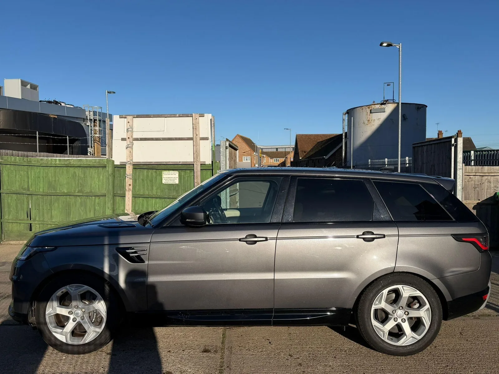 2019 Range Rover Sport P400e HSE Grey photo 2