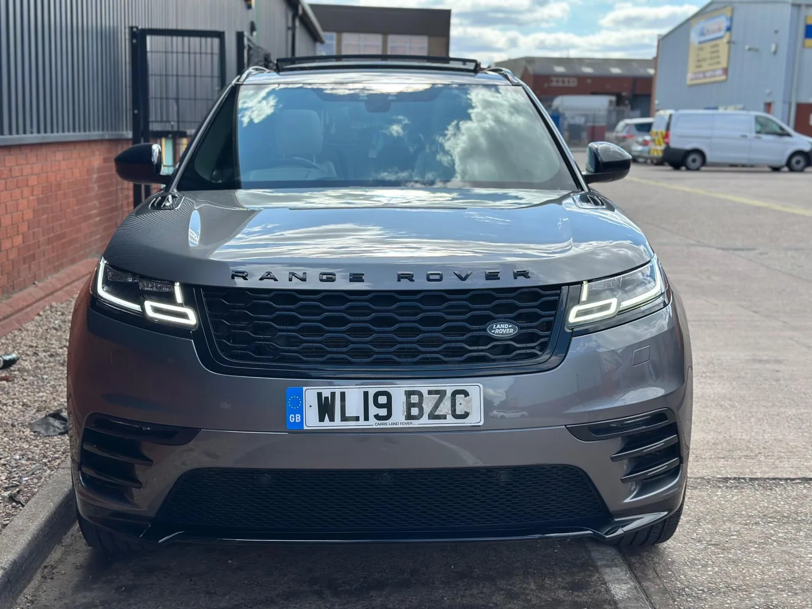 2019 Range Rover Velar D180 R-Dynamic S Grey photo 2