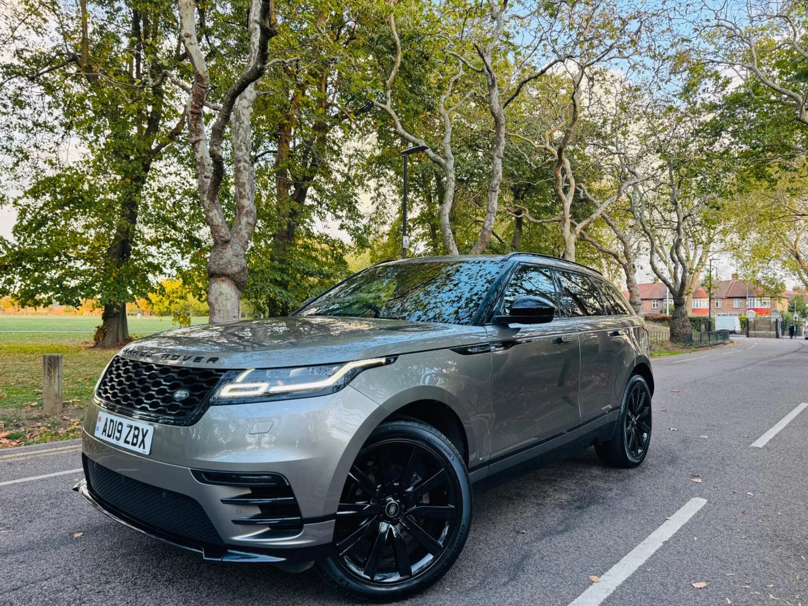 2019 Range Rover Velar D180 R-Dynamic S Silver photo 3