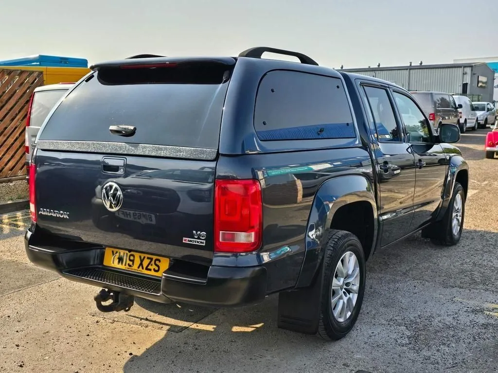 2019 Volkswagen Amarok 3.0 V6 Trendline Manual Blue photo 3