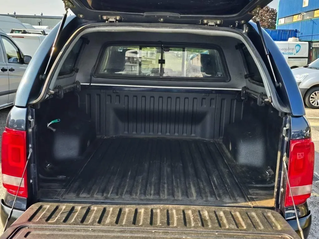 2019 Volkswagen Amarok 3.0 V6 Trendline Manual Blue photo 5