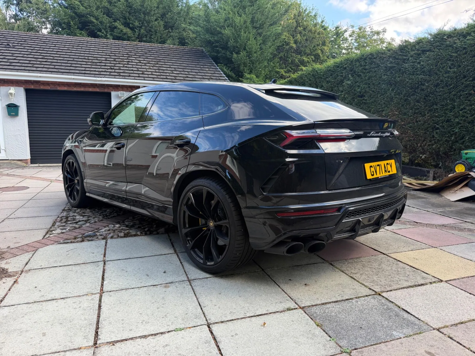 2021 Lamborghini Urus Black photo 5