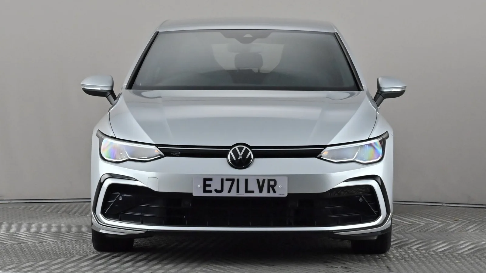 2022 Volkswagen Golf 1.5 eTSI R-Line photo 2