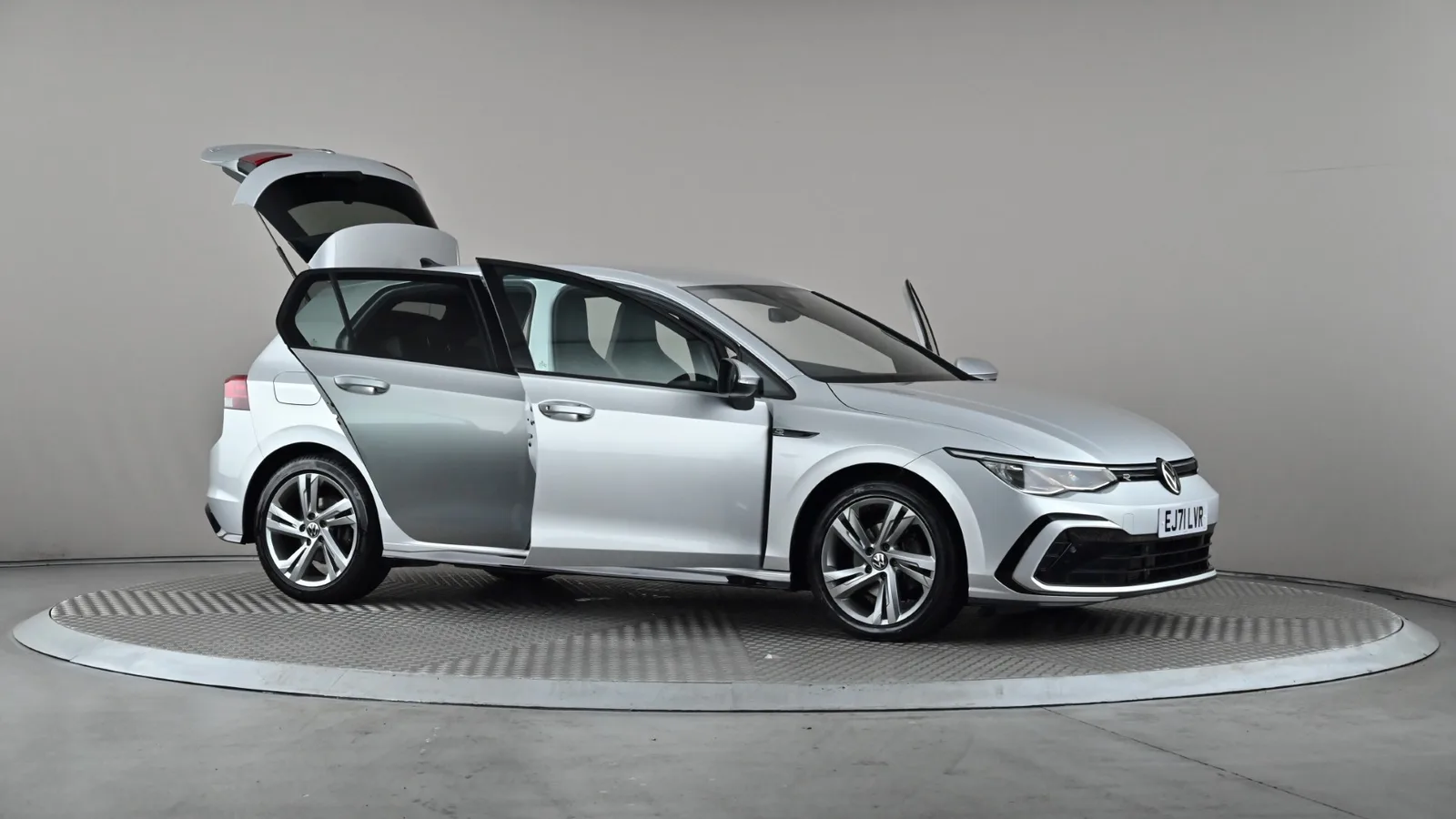 2022 Volkswagen Golf 1.5 eTSI R-Line photo 4