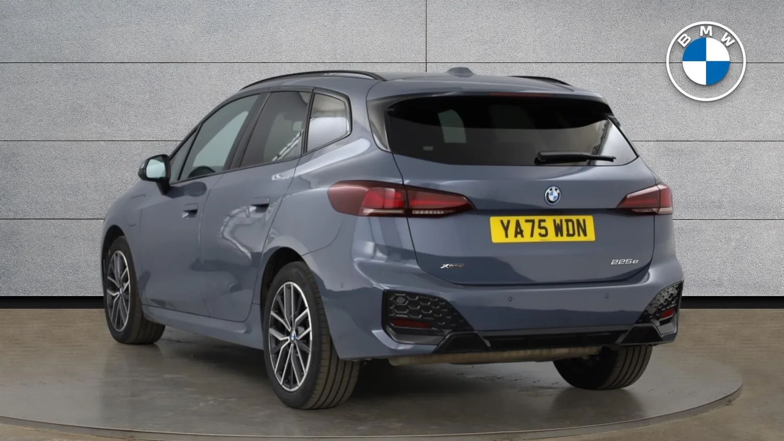 2026 BMW 2 Series Active Tourer 225xe M Sport photo 2