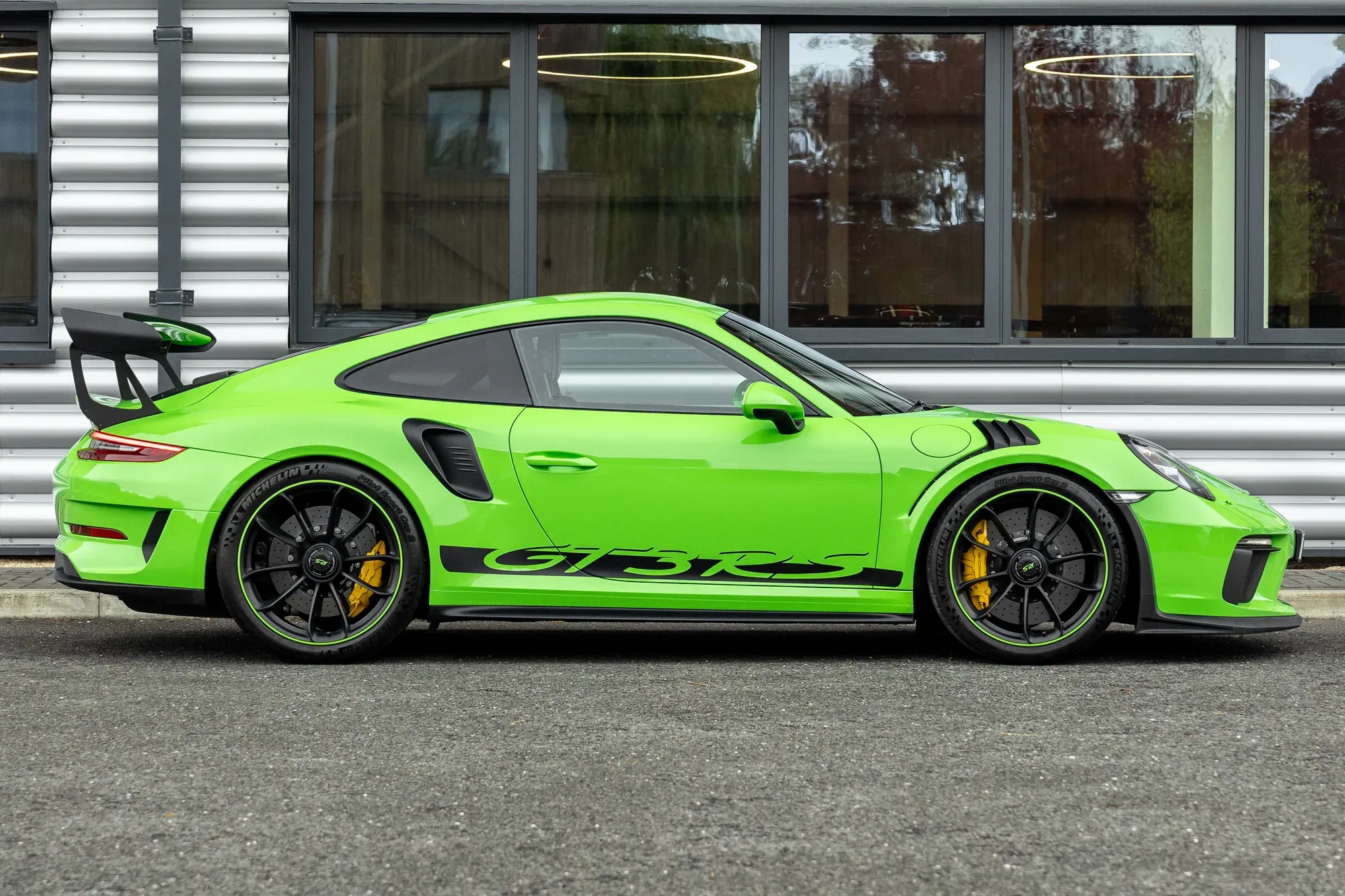 2024 Porsche 911 GT3 RS photo 2